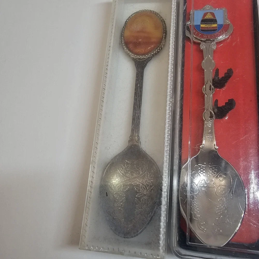 Souvenir Spoon Lot Vintage‎ Florida Canada Key West New York Enamel Collectible